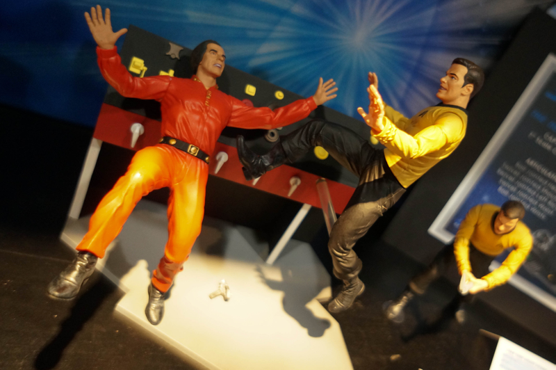 Illustration for article titled Robot George Washington, Dirty Schwarzeneggers and KHAAAAAAN: Toy Fair 2013, Day 2